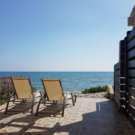 Beach House At Seafront Meneou Exterior foto