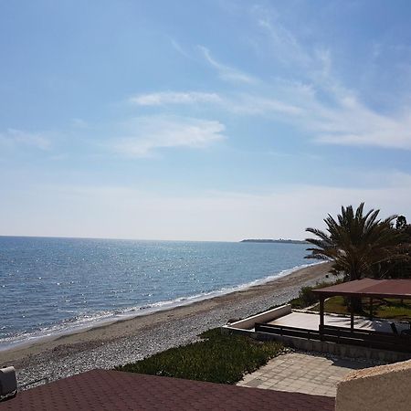 Beach House At Seafront Meneou Exterior foto