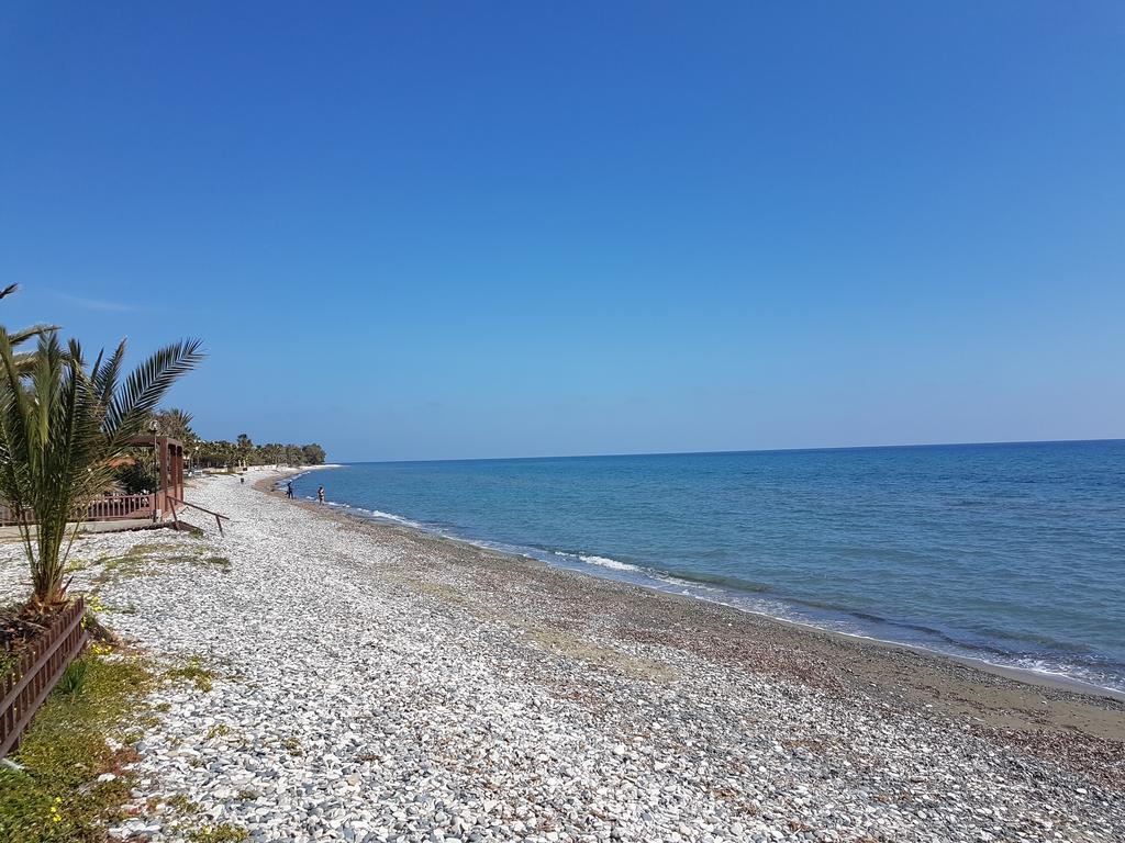 Beach House At Seafront Meneou Exterior foto